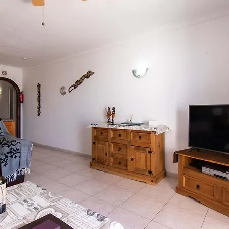 Apartament Victoria Court I 111 - One Bed With Sea And Pool Views