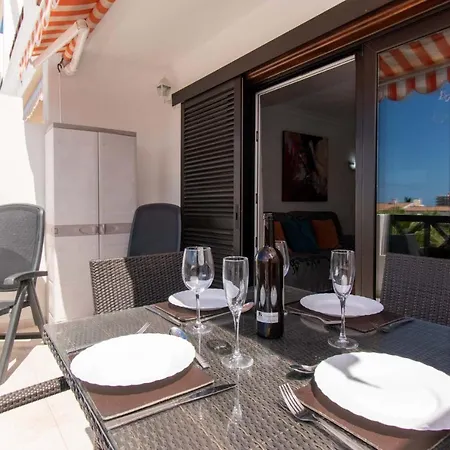 Victoria Court I 111 - One Bed With Sea And Pool Views * Los Cristianos (Tenerife)
