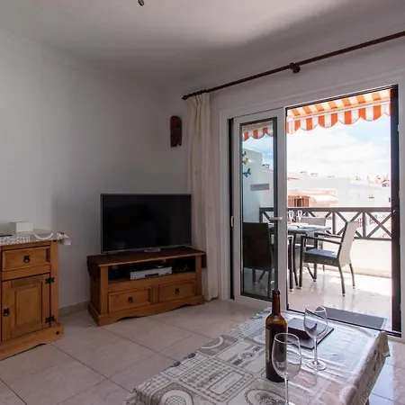 Apartament Victoria Court I 111 - One Bed With Sea And Pool Views Los Cristianos (Tenerife)