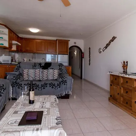 Victoria Court I 111 - One Bed With Sea And Pool Views Los Cristianos (Tenerife)